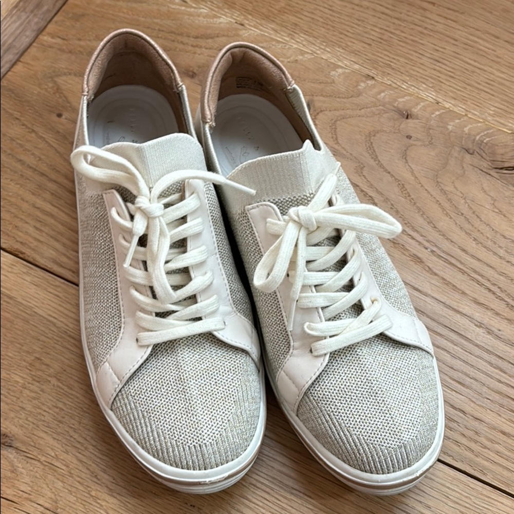 Kelly & Katie fashion sneakers